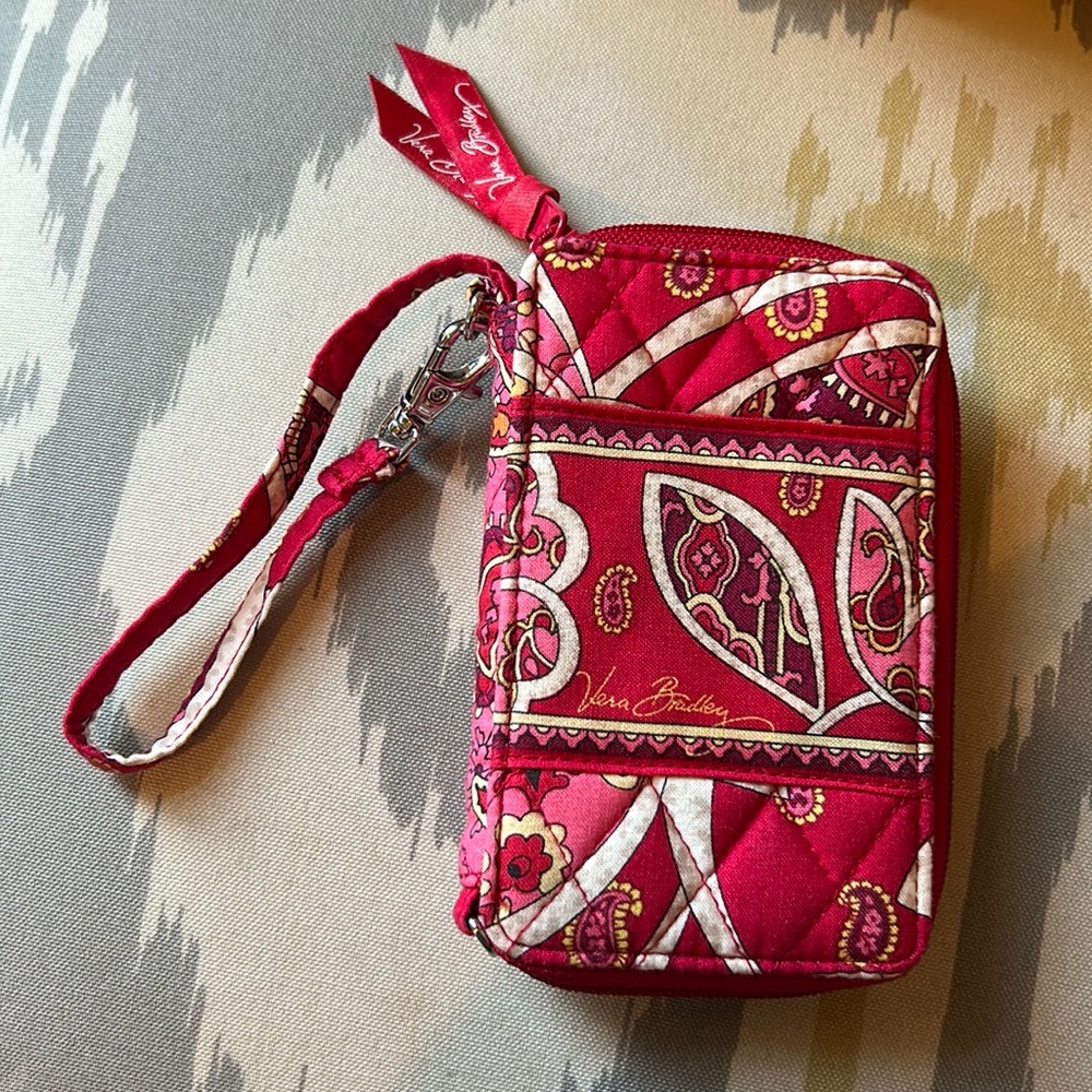Vera Bradley Retired Rosy Posies Wrislet ❤️ - Picture 2 of 10
